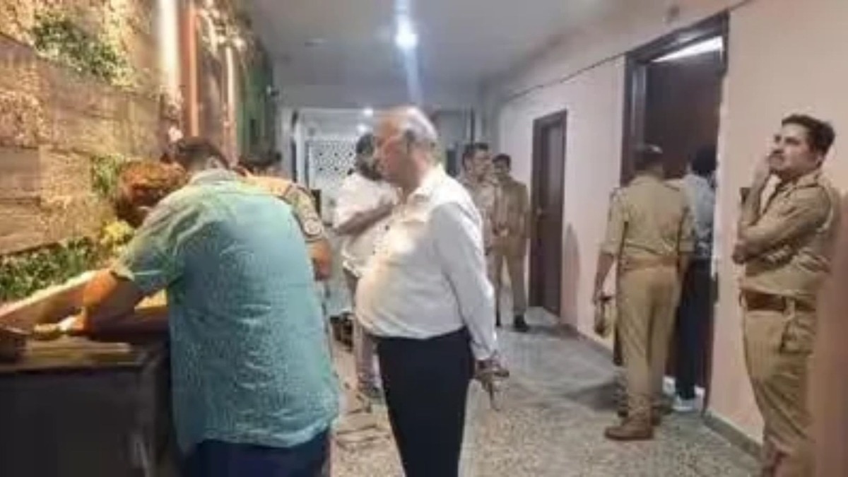 लिंगबदल शस्त्रक्रियेला आईचा विरोध, 17 वर्षीय मुलाकडून क्रूरपणे हत्या 