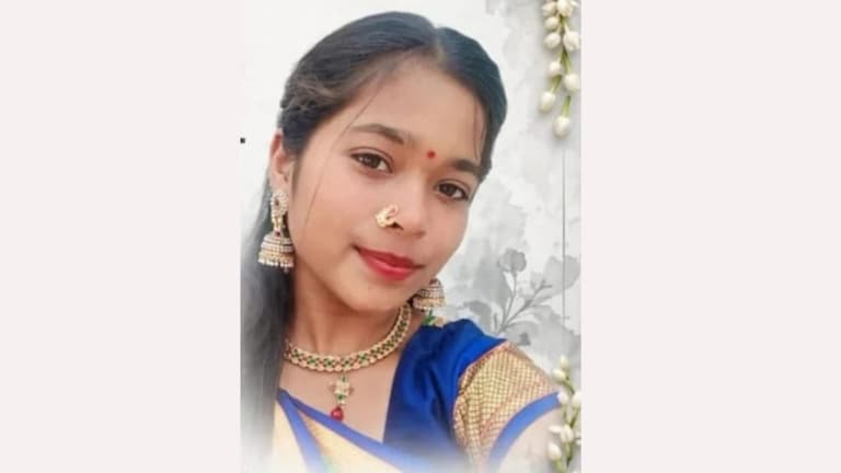 जळगाव हादरलं! बस पकडण्यासाठी धावत गेलेल्या विद्यार्थिनीचा चिरडून मृत्यू Jalgaon crime news