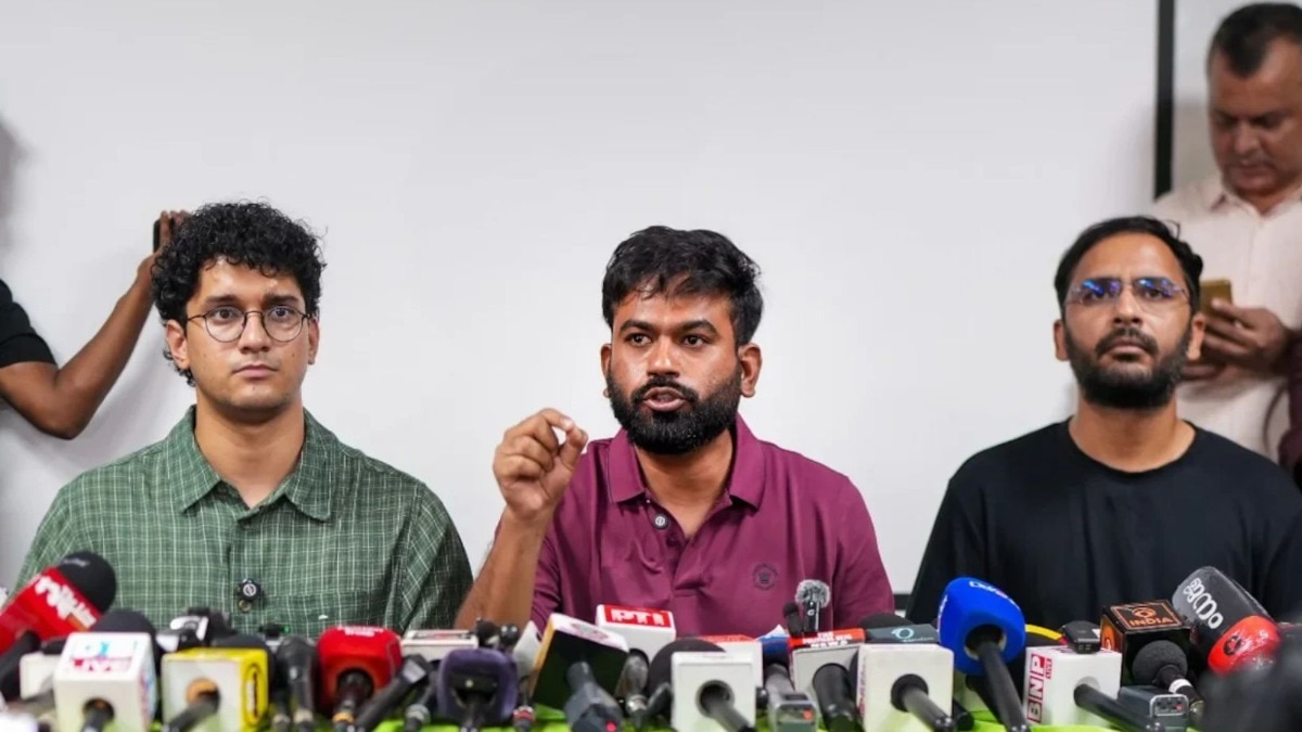 दीपके, रांका आणि दास यांना अटक, आंदोलनाची पुढील धुरा सांभाळणा मराठी मुलगा 