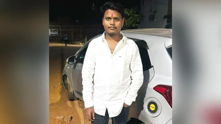 स्पर्धा परीक्षा करणारा तरुण मैत्रिणीला घेऊन रुमवर गेला, शेवटी झाला मर्डर Crime News