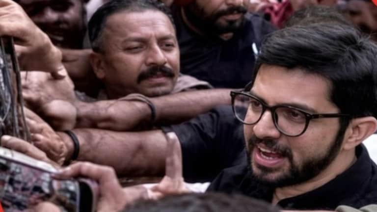 शिवसेना भवनाबाहेर राडा, आदित्य आणि तेजस ठाकरे मैदानात Aditya Thackeray Protest