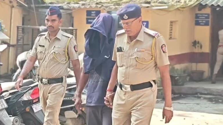 नागपूर : 'अंकल बॅड टच करतात...' शिक्षिकेला 7 वर्षीय चिमुकलीनं सांगितला भयंकर प्रकार, आईला कळताच.... Nagpur Crime