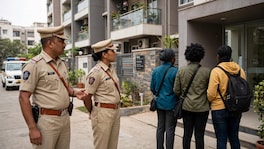 पुण्यातून युगांडाच्या तीन महिलांना पोलिसांनी घेतलं ताब्यात, असं नेमकं काय केलंय तिघींनी? pune police detain three ugandan women over expired visas