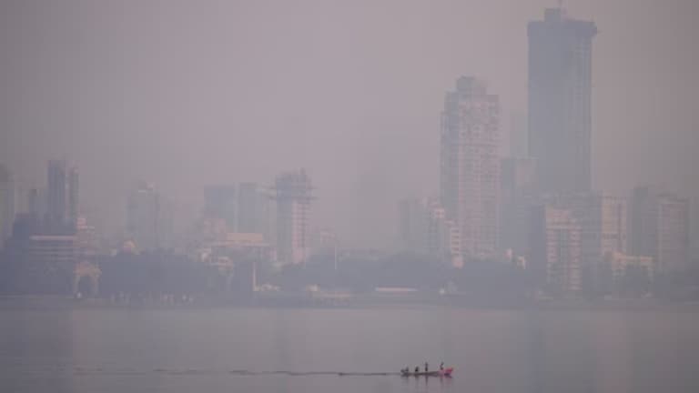 मुंबईची खबर : मुंबई देशातील सर्वाधिक प्रदूषित शहर, प्रदूषण रोखण्यासाठी BMC चा प्लॅन काय? Mumbai News