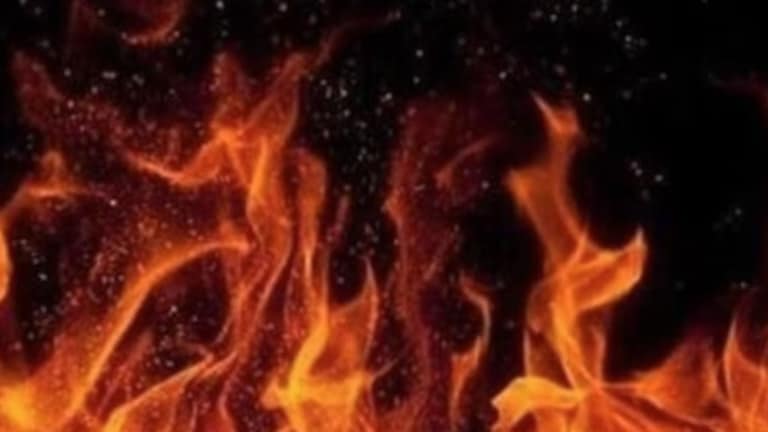 मुंबई: 13 मजली इमारतीला भीषण आग, 3 मुलांसह 9 जण जखमी Mumbai news