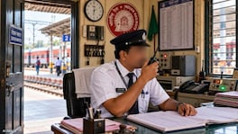 Govt Jobs : स्टेशन मास्टरच्या 1250 पदांसाठी भरती, काय आहेत पात्रतेचे निकष? Indian Railway Recruitment 2026