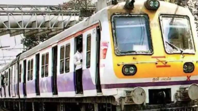 अरे देवा! मध्य रेल्वेची वाहतूक खोळंबली, सिग्नल यंत्रणेत बिघाड Mumbai central local