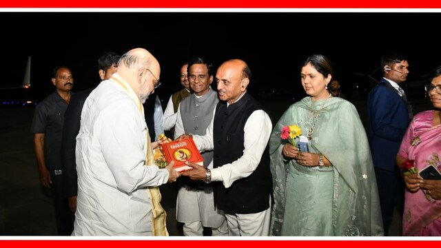 Amit Shah Received by Pankaja munde