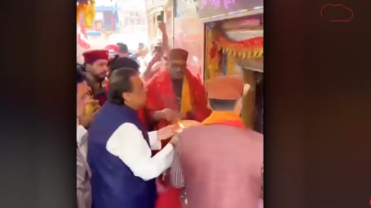 Mukesh Ambani यांनी चारधाम यात्रेसाठी किती कोटींची देणगी दिली? Mukesh Ambani visits Kedarnath and Badrinath temples
