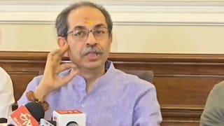 'मराठी पंतप्रधान होत असेल तर हरकत काय', उद्धव ठाकरेंकडून फडणवीसांचं कौतुक Mumbai Tak