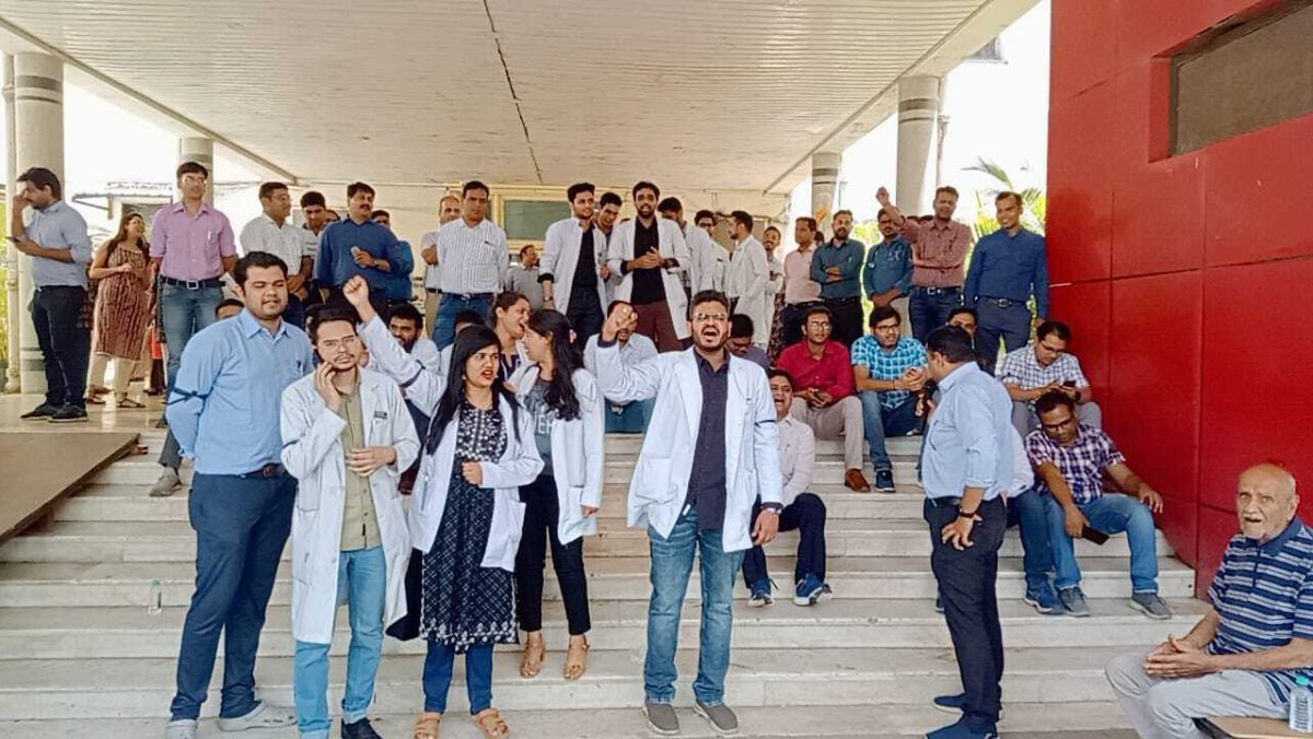 mp newsdoctors strike
Indore Doctor