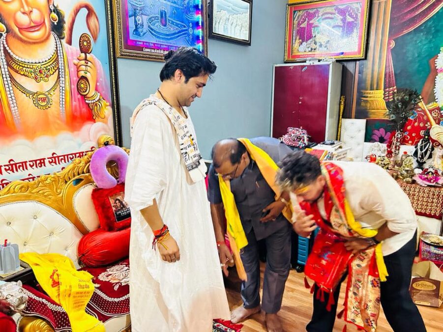 Kuldeep Yadav again reached Bageshwar Dham, mp news, madhya pradesh, dhirendra shastri