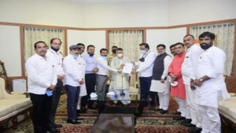 निवडणूक आयोगामुळे महाराष्ट्रातील भाजपच्या 12 निलंबित आमदारांना मोठा दिलासा ! Mumbai Tak
