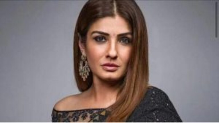 रवीना टंडनने आनंद महिंद्रांना कॉलेज जीवनातील सांगितली ही खास आठवण; म्हणून घेणार महिंद्राची थार गाडी Mumbai Tak