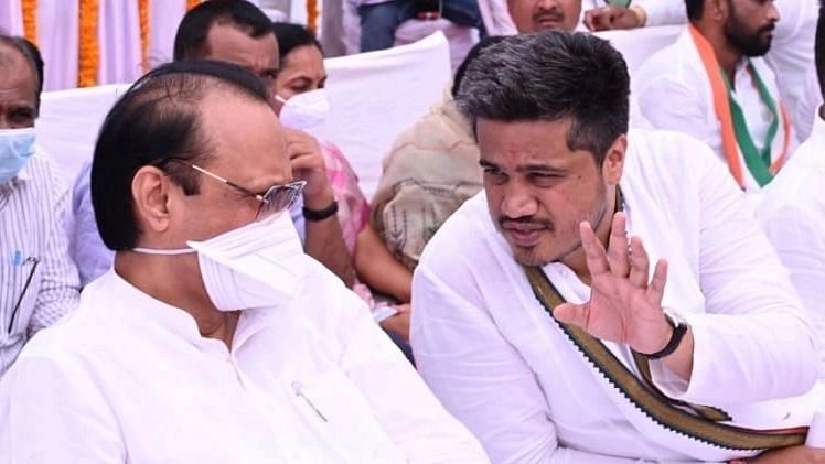 Mumbai Tak