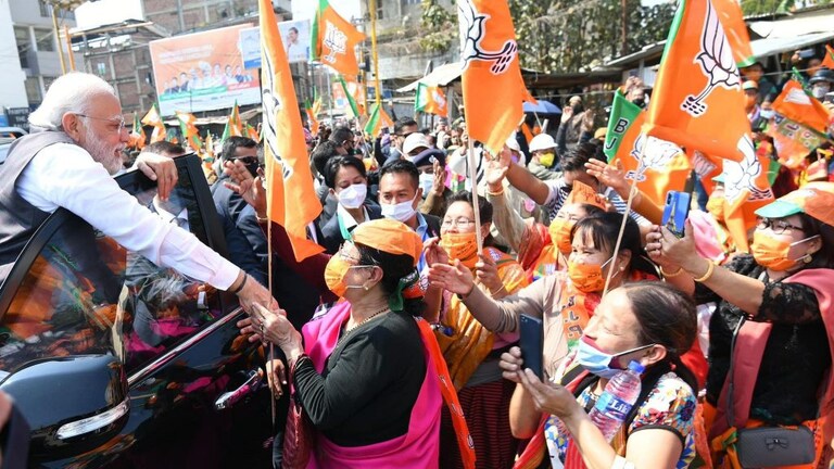 भाजपला खरोखरच महिला मतदारांमुळे ऐतिहासिक विजय मिळाला? Mumbai Tak