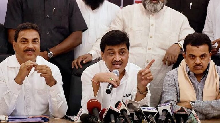 अशोक चव्हाण काँग्रेस सोडून भाजपात जाणार का? या चर्चांमागचं कारण काय? Mumbai Tak