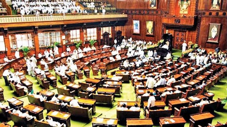 Maharashtra legislature monsoon session: शिंदे -भाजप सरकारचं पहिलं अधिवेशन; ठाकरे गटाचे आमदार कुठे बसले? Mumbai Tak