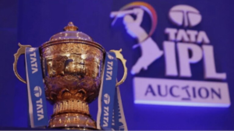 IPL Auction : खेळाडू खरेदी करण्यासाठी पैसे कसे येतात, कमाई कशी होते? Mumbai Tak