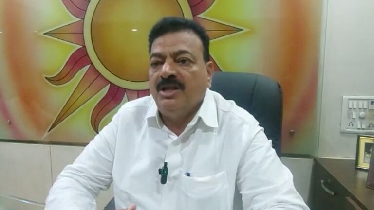 विनाश काले विपरीत बुद्धी म्हणणाऱ्या देवेंद्र फडणवीसांना भास्कर जाधवांनी चांगलंच सुनावलं, ‘केसाने गळा कापला…’ Mumbai Tak