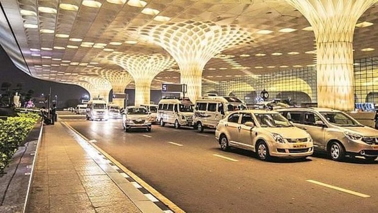 Mumbai Airport : मुंबई विमानतळाचं मुख्यालय मुंबईतच, अदानी ग्रुपने केलं स्पष्ट Mumbai Tak
