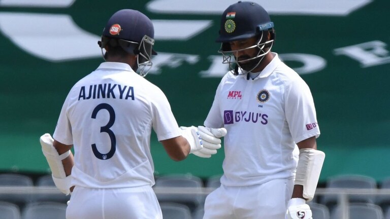 SA vs IND : आफ्रिकेला विजयासाठी २४० धावांचं आव्हान, भारत सामन्यात वरचढ Mumbai Tak