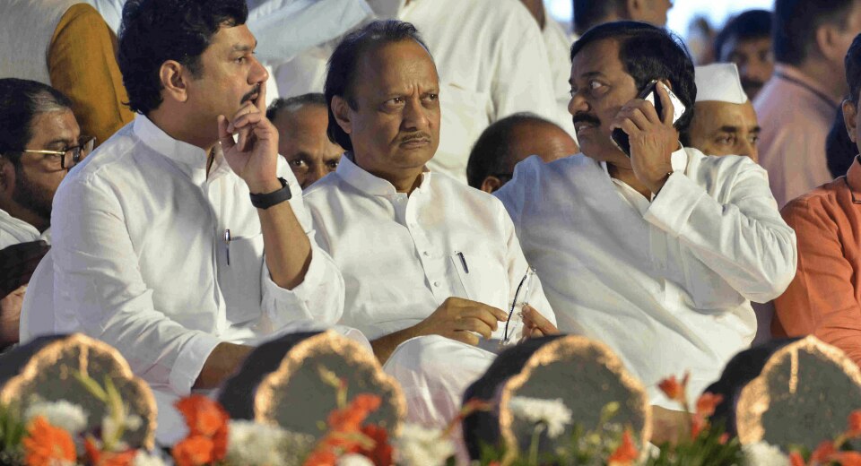 ठाकरे सरकारमधील 26 मंत्र्यांना आतापर्यंत कोरोनाची लागण, पाहा यादी Mumbai Tak