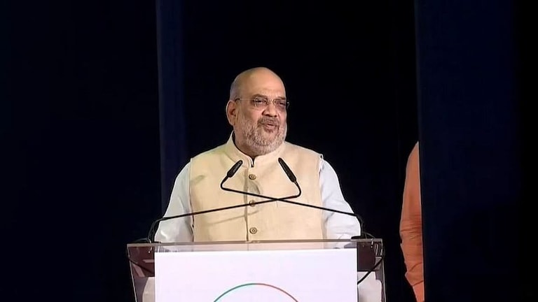 पुणे हे देशाला दिशा देणारं शहर आणि महान व्यक्तीमत्त्वाची भूमी-अमित शाह Mumbai Tak