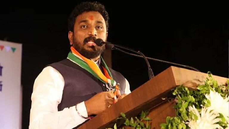 आमदार अमोल मिटकरी हिंदू समाजाची माफी मागा, ब्राह्मण समाज समितीची एकमुखी मागणी Mumbai Tak
