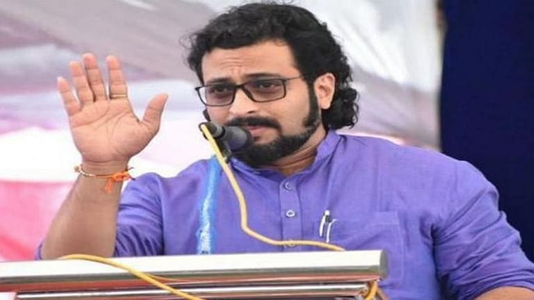 अमोल कोल्हे ‘आत्मक्लेश’ आंदोलनात का नव्हते? भाजपच्या बड्या नेत्यासोबतचा फोटो समोर Mumbai Tak