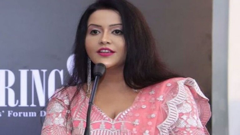 तीन पर्याय देत अमृता फडणवीस यांचं ट्विट, नेटकऱ्यांना केलं महत्त्वाचं आवाहन Mumbai Tak