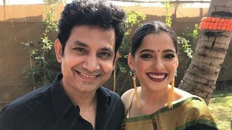 जुई-साकेत तिसऱ्यांदा विचारणार ‘…आणि काय हवं’? Mumbai Tak