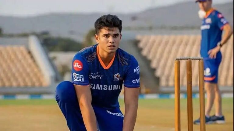 एकही सामना न खेळता अर्जुन तेंडूलकर IPL 2021 मधून आऊट, ‘या’ खेळाडूची संघात निवड Mumbai Tak