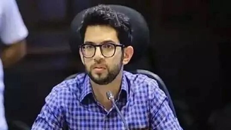 राज्यातील सर्व सरकारी वाहनं इलेक्ट्रीक होणार, पर्यावरण मंत्री आदित्य ठाकरेंची मोठी घोषणा Mumbai Tak