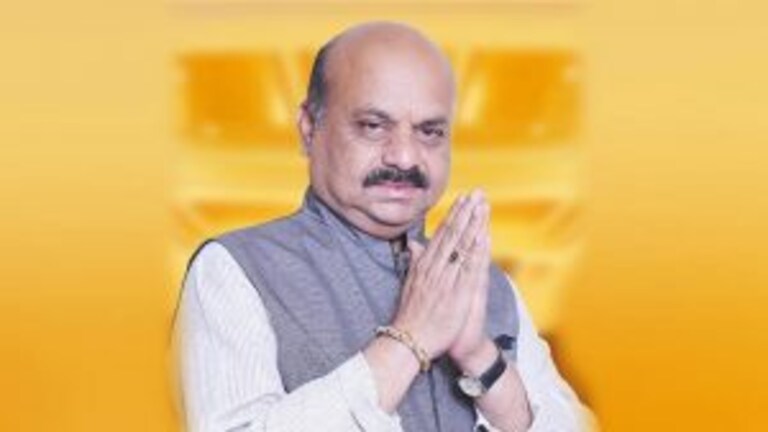 सोलापूरमध्ये कर्नाटक भवन! CM बोम्मई घोषणा करुन थांबले नाहीत… नियोजनालाही लागले Mumbai Tak