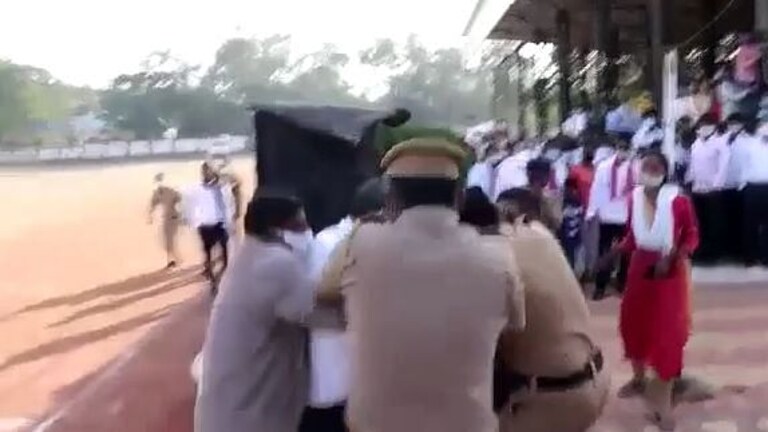 बीड : ८ तासांत तिघांच्या आत्महत्या, माजलगाव तालुक्यातील घटना Mumbai Tak