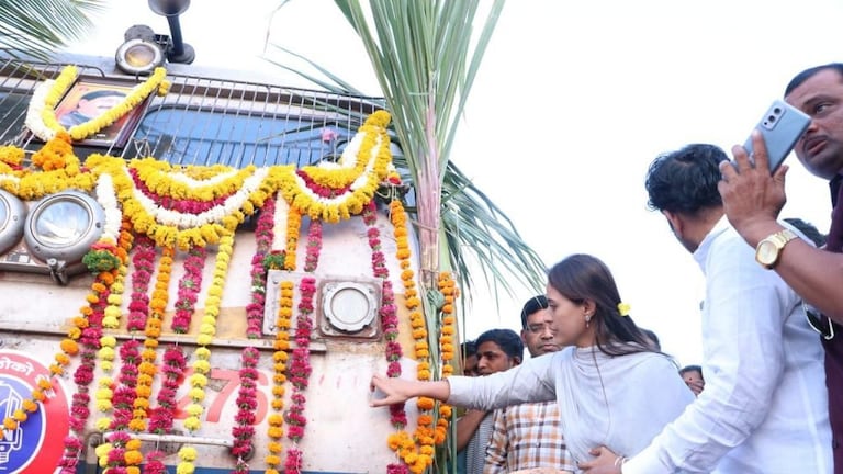 नगर-आष्टी दरम्यान हायस्पीड रेल्वेची चाचणी, बीडवासियांचं वर्षांपासूनचं स्वप्न होणार पूर्ण Mumbai Tak