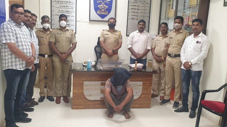 चार महिन्यापूर्वी बेपत्ता झाला तरूण, चुलत भावानेच खून करून मृतदेह शेतात पुरल्याची धक्कादायक बाब उघड Mumbai Tak