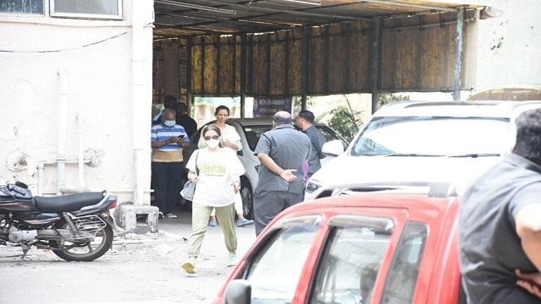 Sohail Khan Divorce:सलमानचा भाऊ सोहेलचा घटस्फोट, सीमासोबत २४ वर्षांचं नातं संपुष्टात Mumbai Tak
