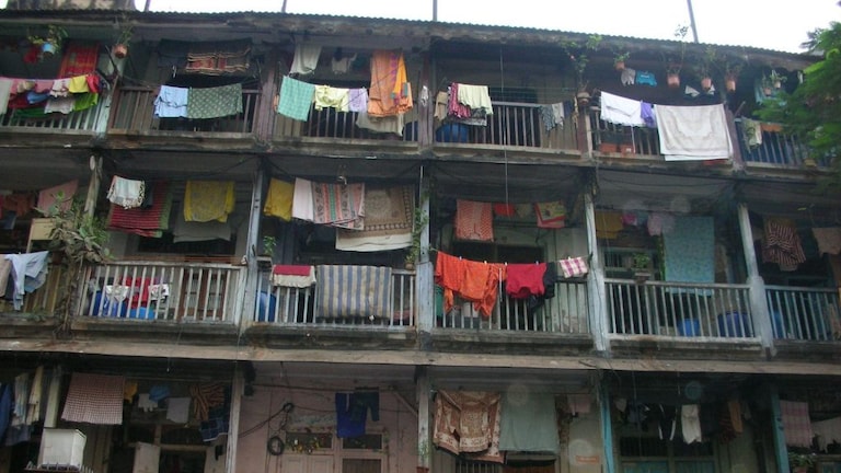 चाळ नावाची ‘भिकार’ वस्ती, मराठी सिनेमा चाळ संस्कृतीबद्दलचा साचेबद्धपणा कधी सोडणार? Mumbai Tak