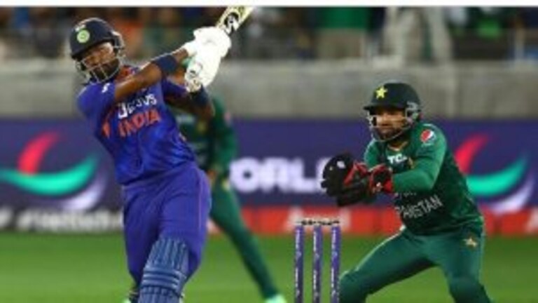 हार्दिक पंड्याने कमालच केली; T20 अष्टपैलू रँकिंगमध्ये पोहचला इतक्या क्रमांकावर Mumbai Tak