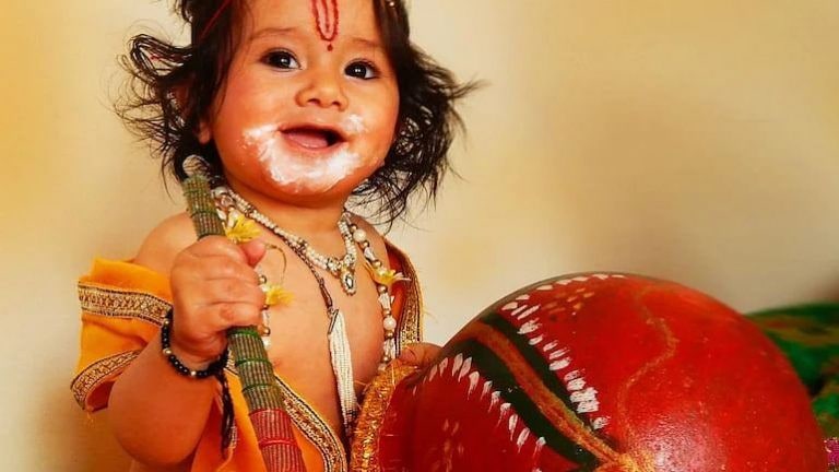 दहीहंडी निमित्त पाहा ही स्पेशल गाणी, मग तुम्हीही म्हणाल ‘गोविंदा आला रे आला’ Mumbai Tak