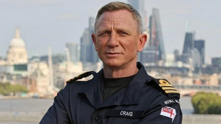James Bond डॅनियल क्रेगची रॉयल नेव्ही कमांडर म्हणून नियुक्ती, डॅनियल म्हणाला… Mumbai Tak