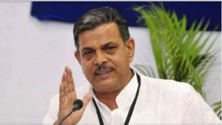 RSS मध्ये मोठा फेरबदल, भैय्याजी जोशींच्या जागी दत्तात्रय होसबळेंची सरकार्यवाह पदी निवड MumbaiTak