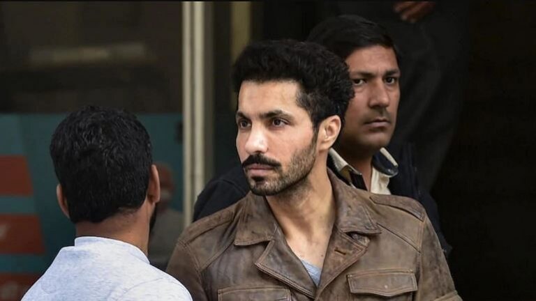 ट्रॅक्टर रॅलीतील हिंसाचार प्रकरणात दीप सिद्धुला अटक Mumbai Tak