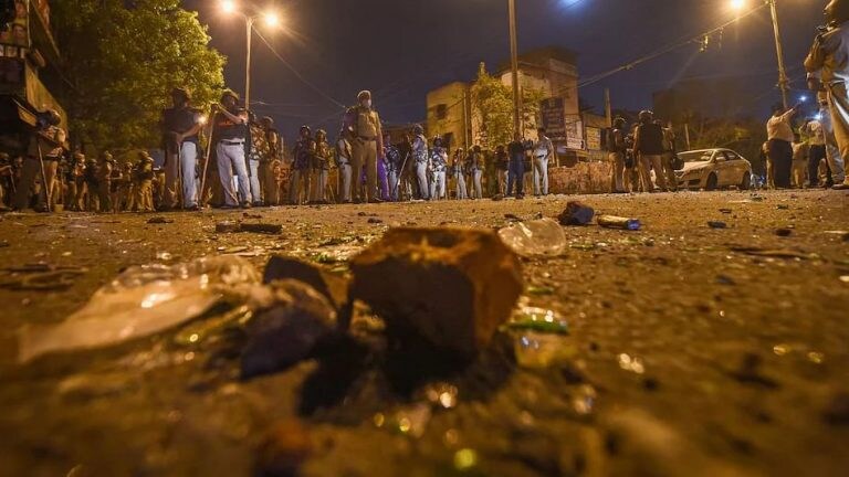 जिथे माणूस राक्षस होतो… देशातील 5 मोठ्या दंगलींची थरारक कहाणी! Mumbai Tak