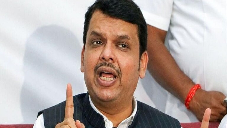 महाविकास आघाडीने लोकशाही बंद करून ‘रोक’शाही आणि ‘रोख’शाही सुरू केली-फडणवीस Mumbai Tak