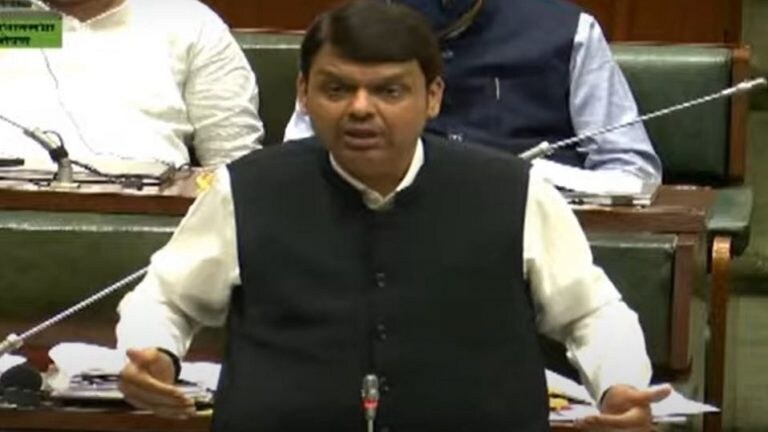 सहकार खातं महाविकास आघाडी सरकारला कब्जात घ्यायचं आहे, देवेंद्र फडणवीस यांचा आरोप Mumbai Tak