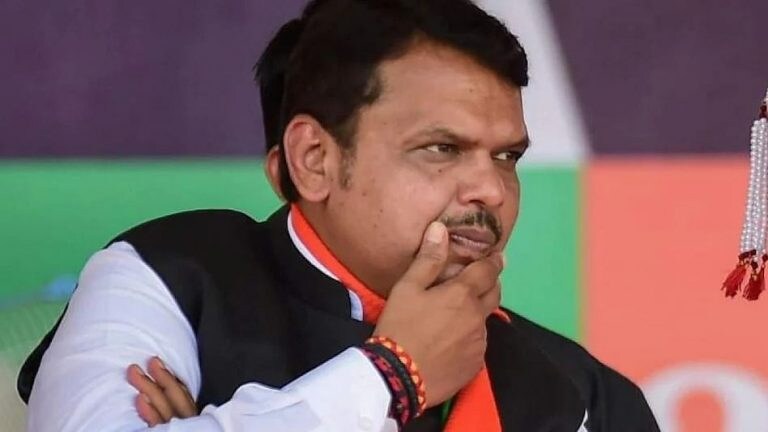 राज्यसभा निवडणुकीच्या धामधुमीत देवेंद्र फडणवीसांना कोरोना; मतदानाचं काय होणार? Mumbai Tak