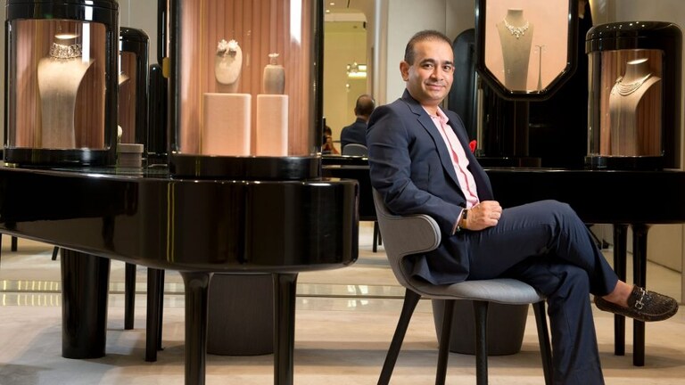 Nirav Modi ला झटका, लंडन कोर्टाने दिली प्रत्यार्पणाला मंजुरी Mumbai Tak